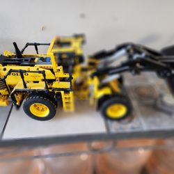 lego technic 42030. VOLVO. 350f.  wheel loader 1635 pieces .