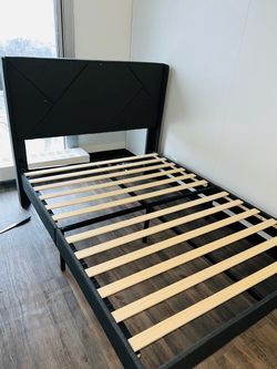 Bedframe and mattress