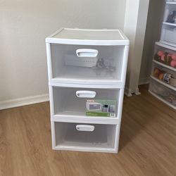 Sterilite Stackable Drawers (3)