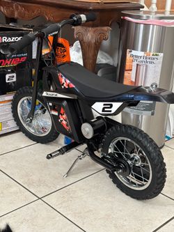 Razor electric dirt bike