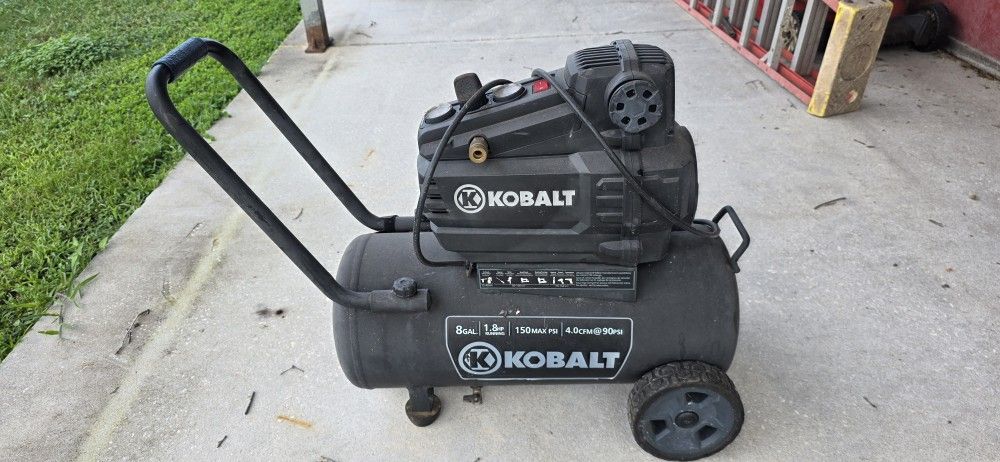 Kobalt 0300841 8-Gallon Portable Electric Horizontal Air Compressor