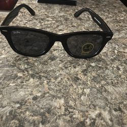 Brand New Ray Ban Sunglasses $60