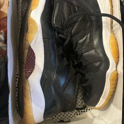 Air Jordan 11 Retro 