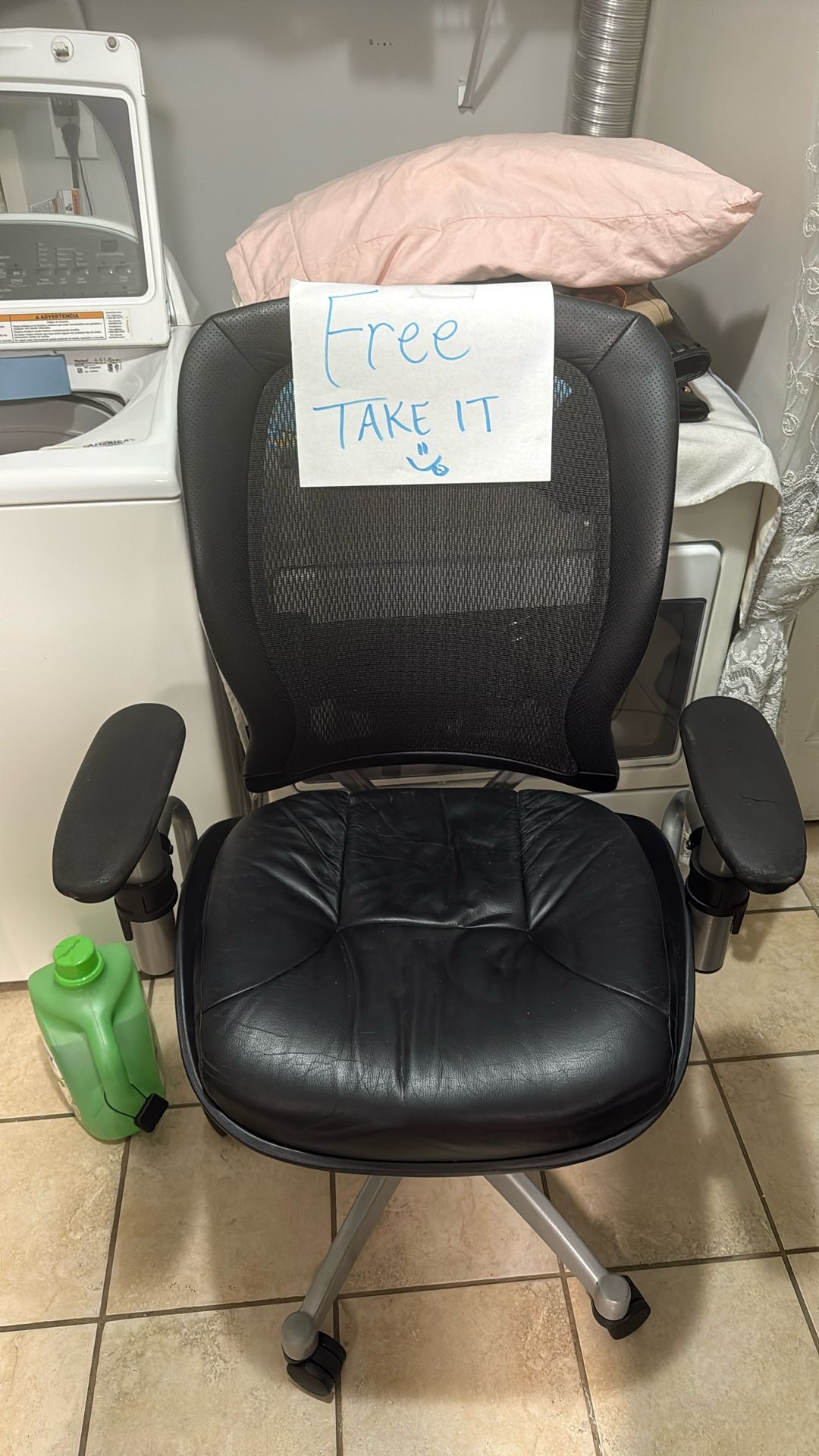 Free Chair