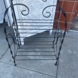 Black Wrought Iron Plant Stand 