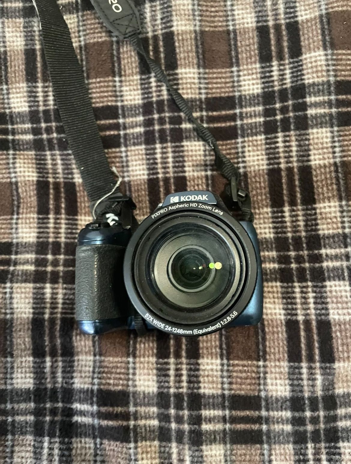 KODAK PIXPRO AZ528 Astro Zoom BSI-CMOS Bridge Digital Camera - 16MP 52X 1080p Wi-Fi (Midnight Blue)