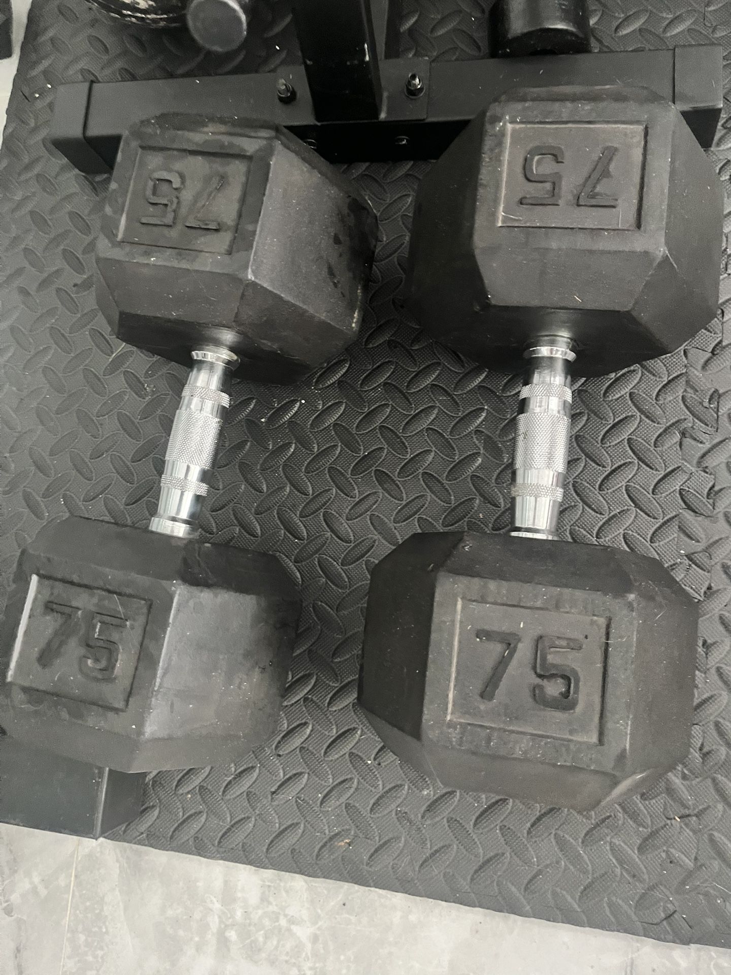 Pair Of 75lb Rubber Hex Dumbbells Total 150lb