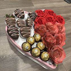 Heartbox Graduation Bouquet Gift