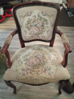 Arm chair