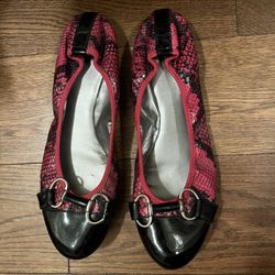 Tahari Ballet Flat Size 9.5