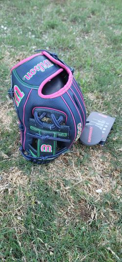 Pedroia fit wilson a2000