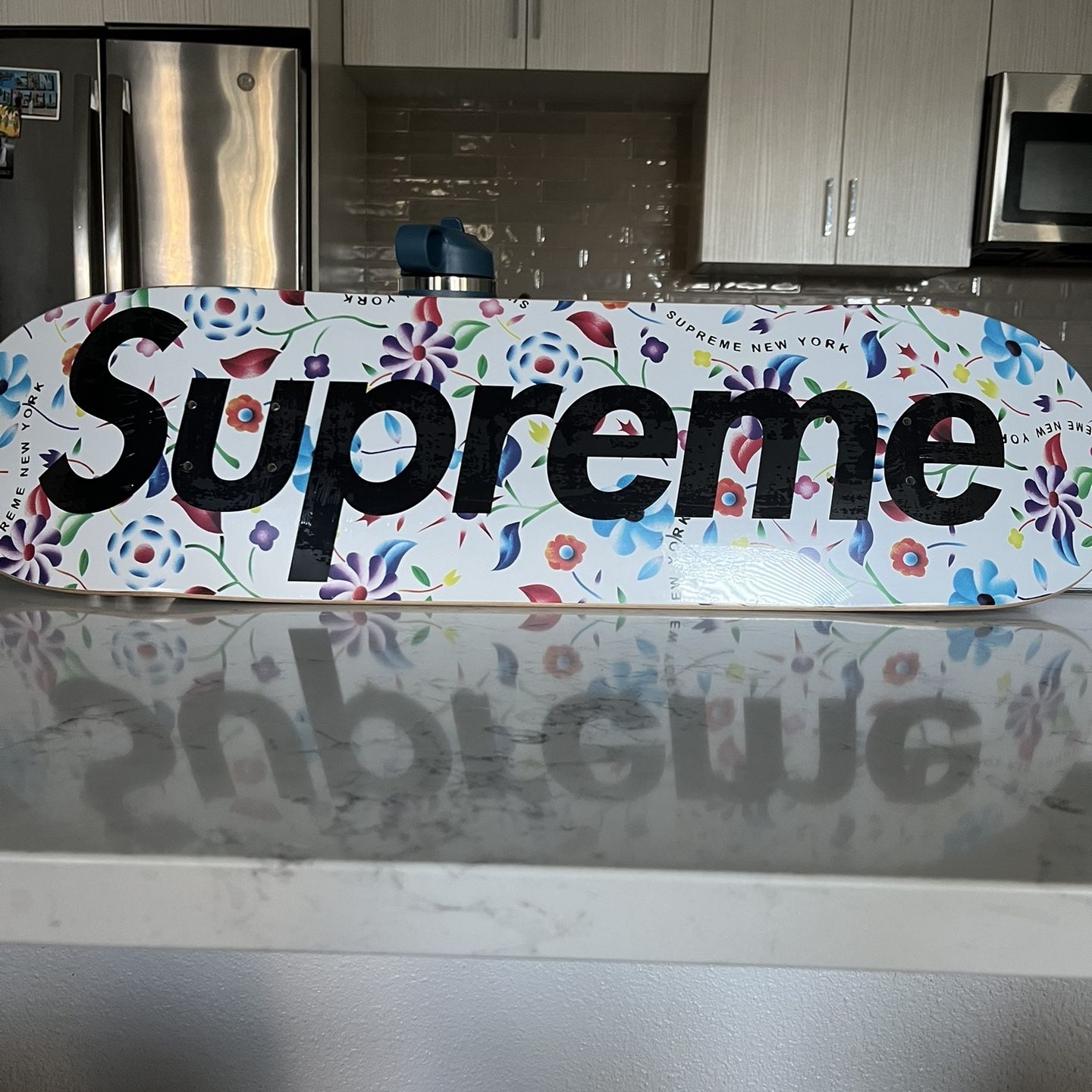 Supreme Airbrushed Floral Skateboard Deck Black/White Set - US