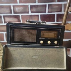Old Radio  