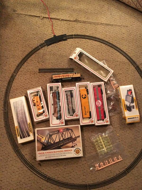 Vintage 1988 Bachmann HO Scale Golden Spike Electric Train Set for Sale in Miamisburg, OH OfferUp