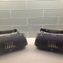  JBL Extreme 3 Portable Bluetooth Speakers Set of 2 (Like New)