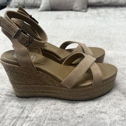 Vince Camuto Wedge 