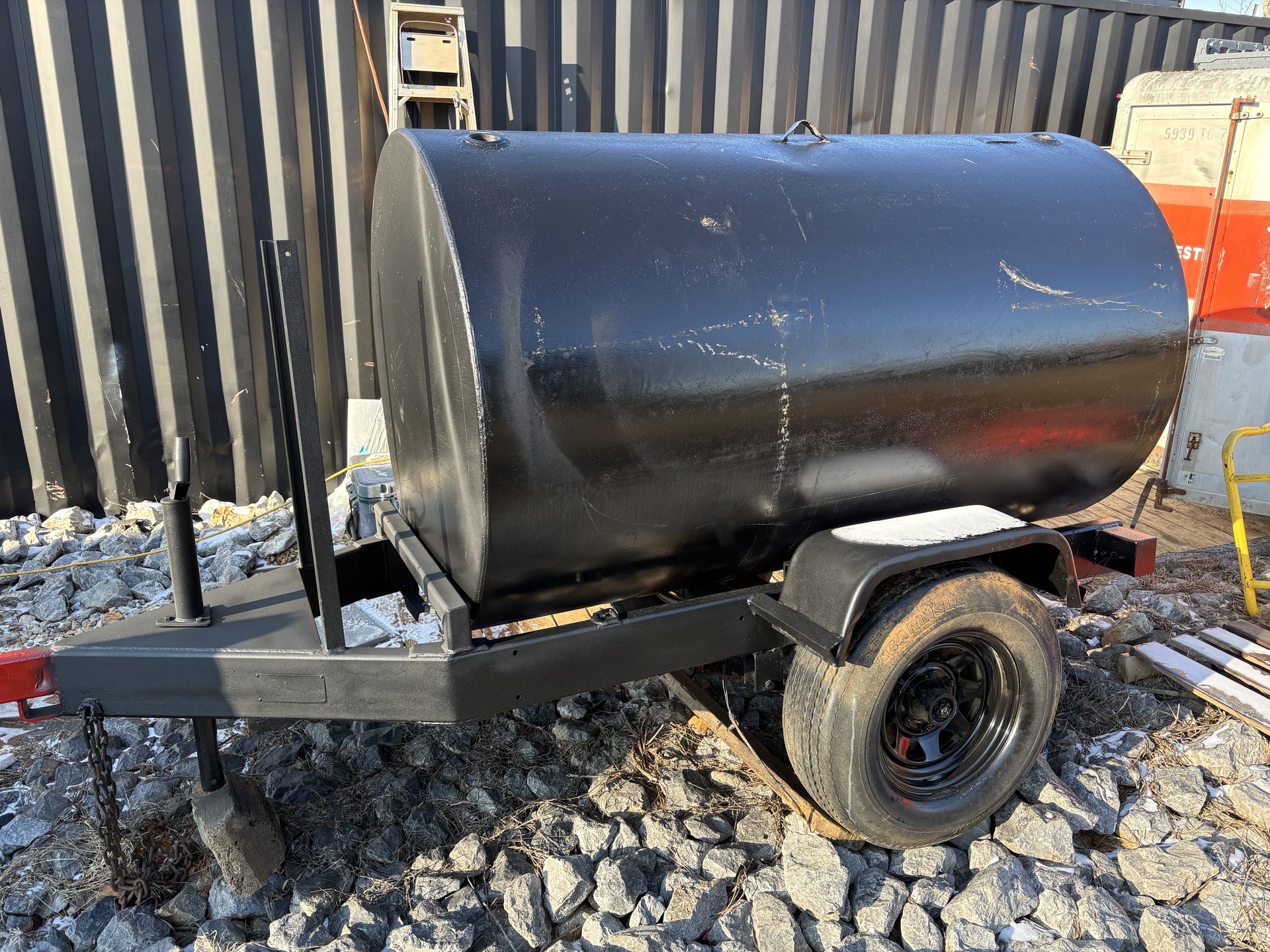 500 Gallon Fueling/ water trailer.
