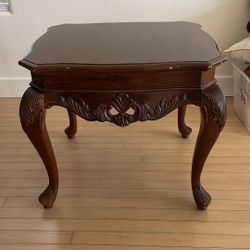 End Table , Mesa Pequeña 