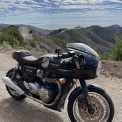Triumph Thruxton 