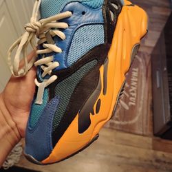 700 SIZE 5 Y 