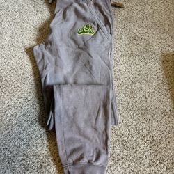 Sweat Pants, 100% Cotton, nice Heavy duty fabric, embroidered NEW with tags.  Says 2XL But is more like slim fit XL or Women’s L (or a Men’s medium) 