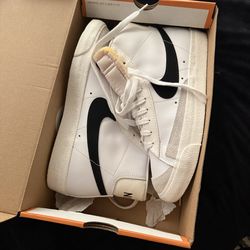 Nike blazer