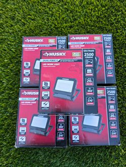 2500 Lumens Husky Dual Power LED Work Light Rechargable Solar and Power