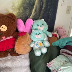 Lot Of Collectible Stuffies 