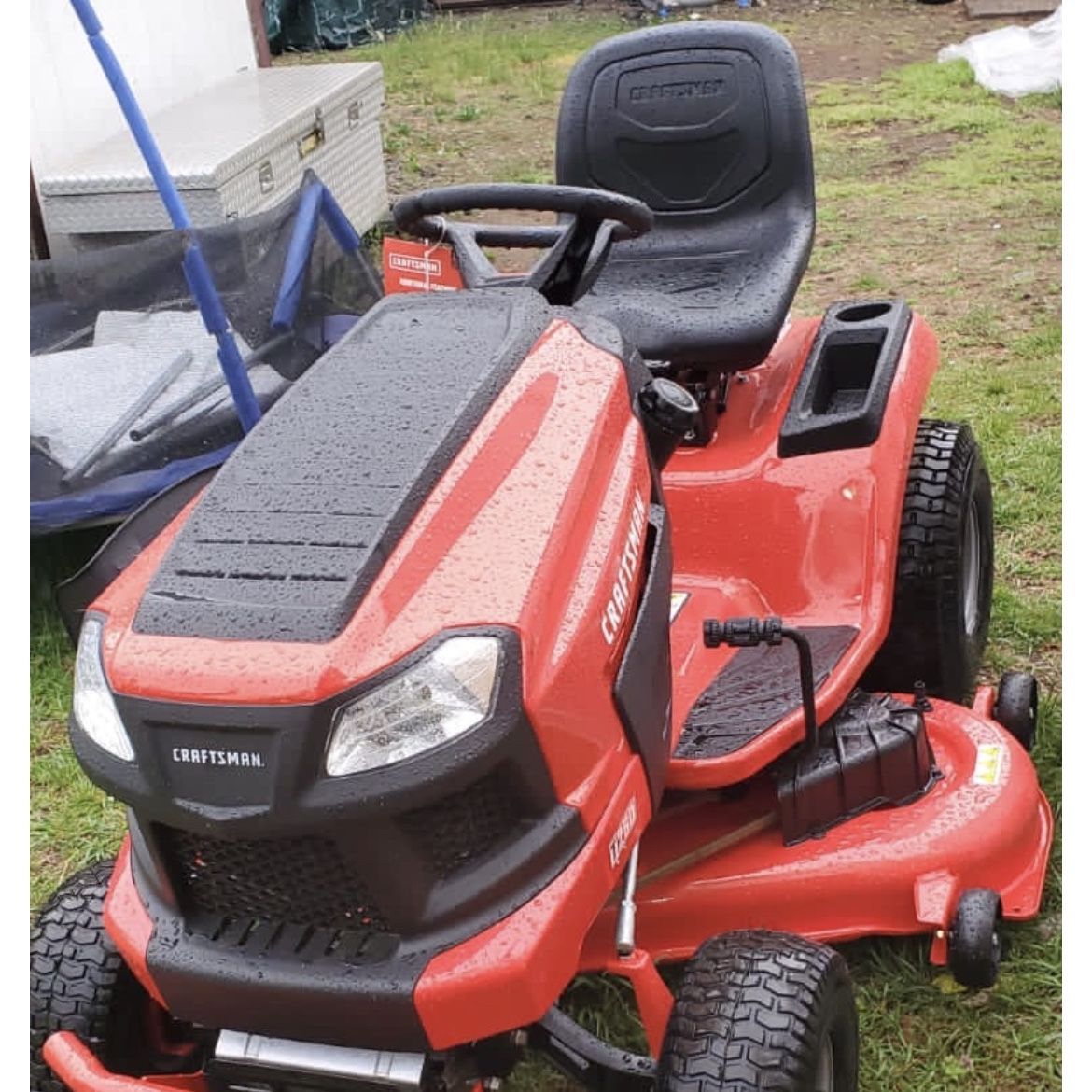 Craftsman T110 42in   17.5hp Gas Riding Mower