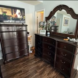 Queen Bedroom 5 Piece Set