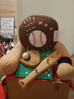 BASEBALL  BEAUTIFUL SHELF AND BASEBALL LOUNGER 