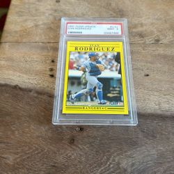 1991 Fleer Update Ivan Rodriguez PSA 9