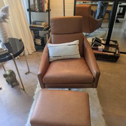 Beautiful Leather Lounge Chair And Ottoman