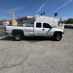 2005 GMC Sierra 2500 HD