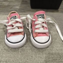 Baby Pink Converse Size 2