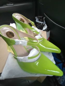 Green heels women's 9.5