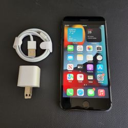 iPhone 8 Plus 128gb - UNLOCKED - Like New