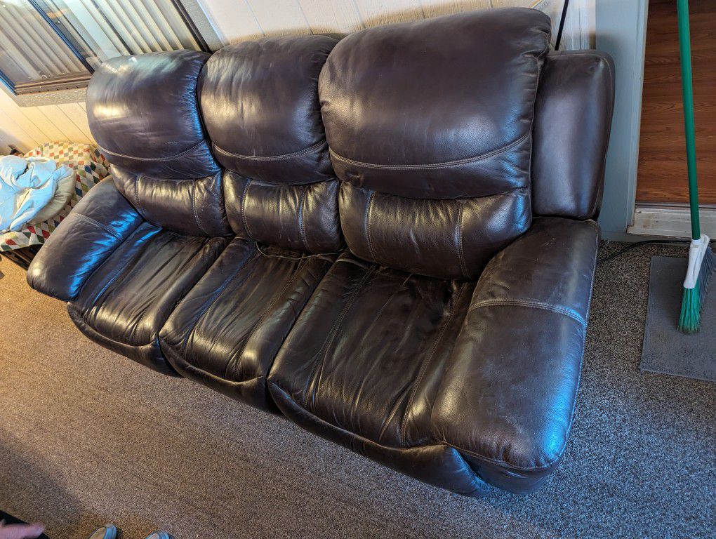 Leather Couch With Power Recliners