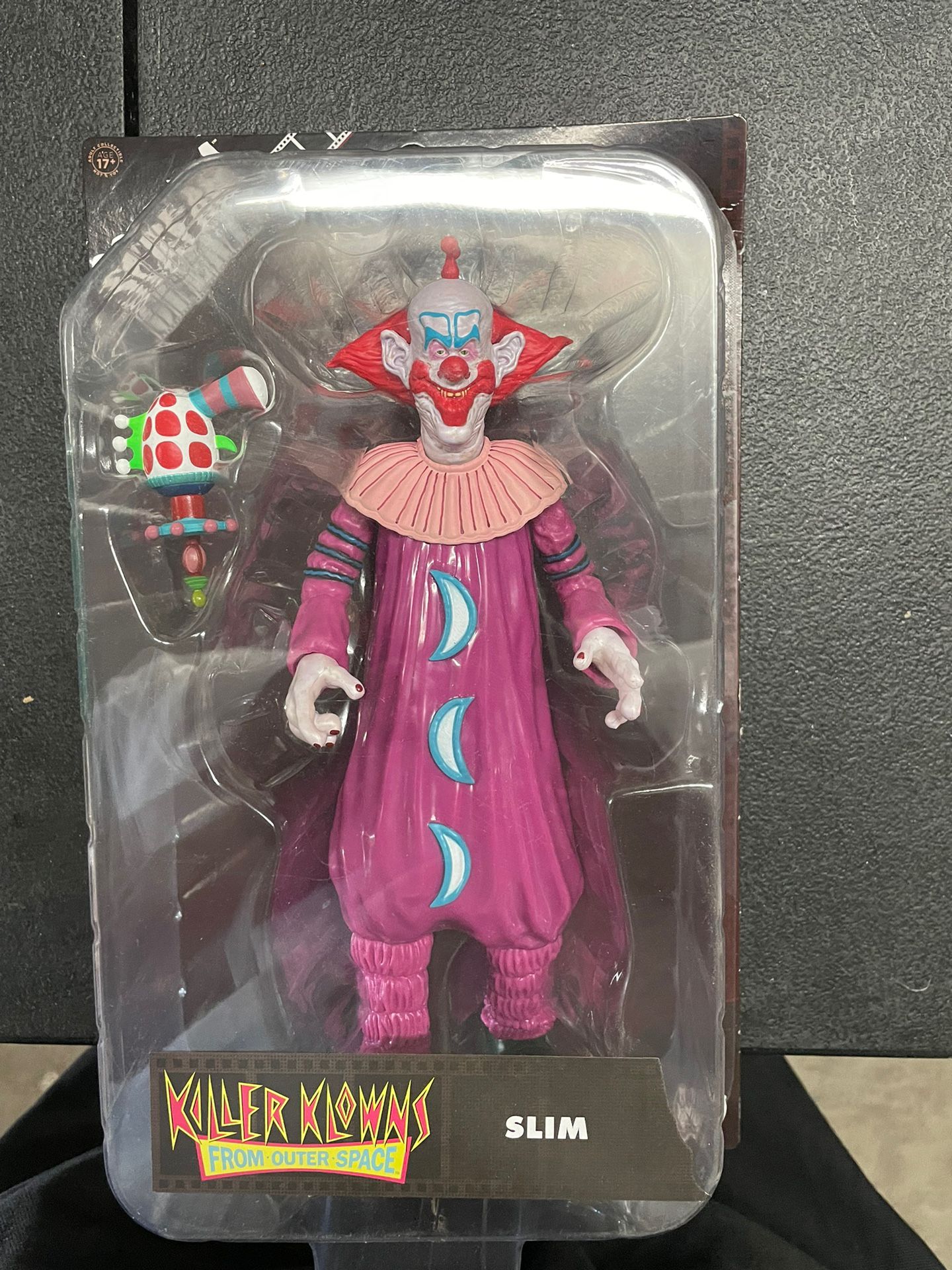 Trick Or Treat Studios Killer Klowns From Outer Space Slim 8 Inch Action Figure