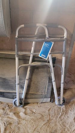 NWT 2 Button Walker with Wheels