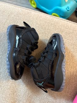 Toddler gamma blue 11’s!!