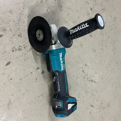 Makita XAG26 18V Brushless Angle Grinder