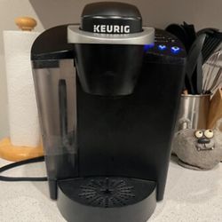 Keurig K50 Single Serve Coffeemaker 