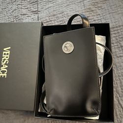 New Versace iPhone 15 promax $2,000 Cash Only Make Offer