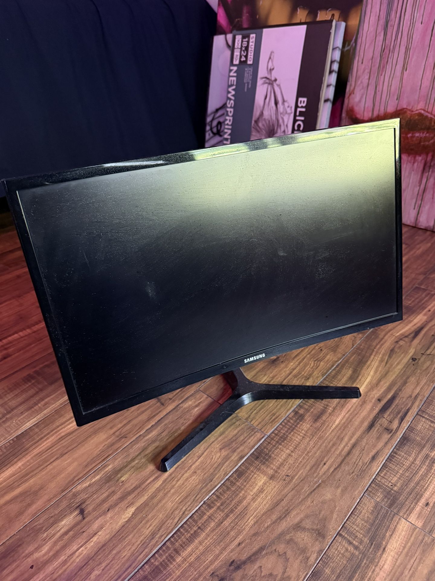 24” Samsung Curved Monitor