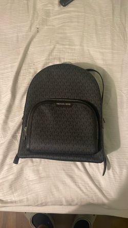 Micheal kors backpack