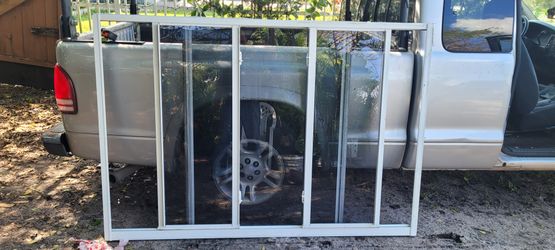 # ventana Corrediza 73 x50