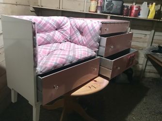 Dresser/bench