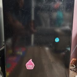 Magic Chef Mini Fridge 