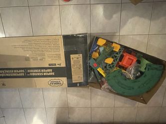 Thomas Train Super Station NEW